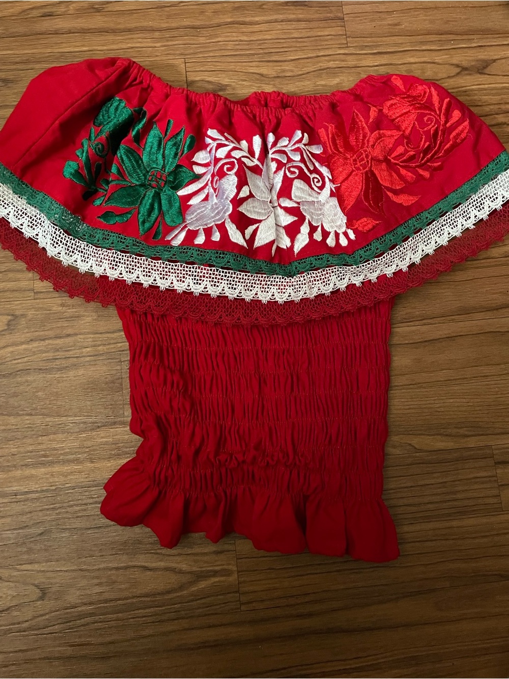 Traditional Mexican Off the Shoulder top
One size